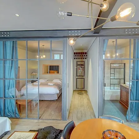 Mmogroom - Industrial Style - Spacious - Ac - Wifi- Center 公寓